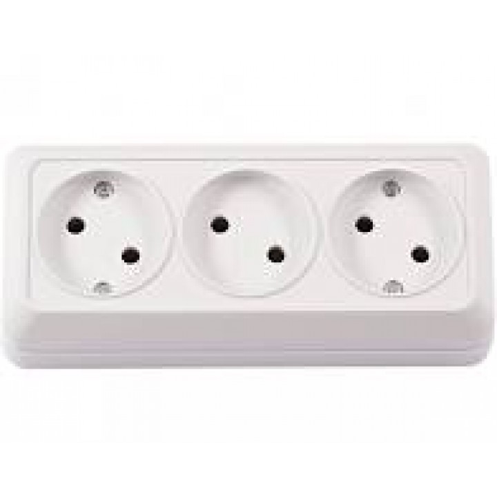 Розетка потрійна накладна LUXEL Opera 2013 (біла)